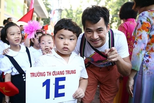 Cười ngất với màn dự đoán tỉ số chung kết AFC của bố con Xuân Bắc