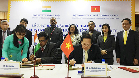 Phát hành bộ tem đặc biệt 'Tem phát hành chung Việt Nam - Ấn Độ'