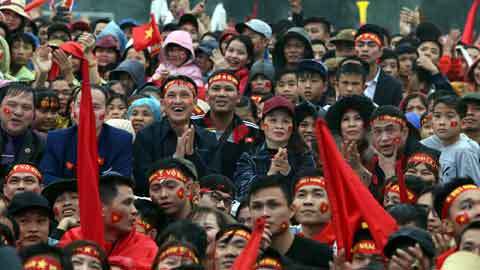 Bố Quang Hải hạnh phúc sau bàn gỡ hoà của con trai