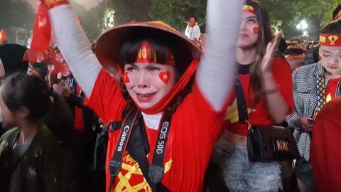 Nước mắt tuôn rơi sau chung kết U23 Việt Nam - U23 Uzbekistan