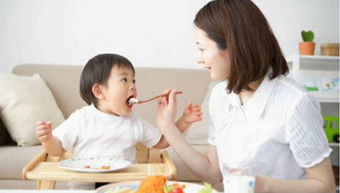 12 sai lầm của mẹ khiến con ăn nhiều vẫn chậm tăng cân
