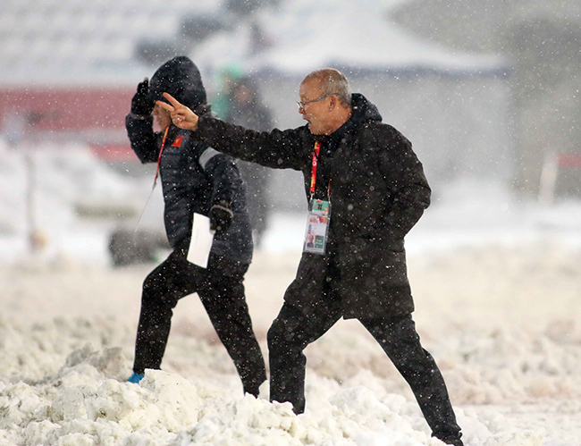 Bầu Đức, U23 Việt Nam và khúc cua gắt của thầy Park