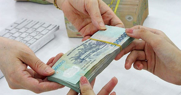 Được trả tối thiểu 400% tiền lương khi đi làm ngày lễ, Tết