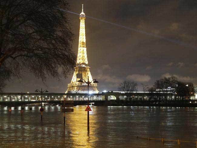 Paris trước nguy cơ chìm trong biển nước