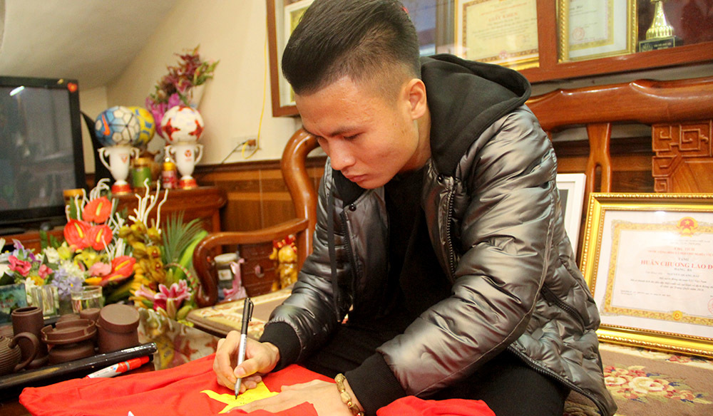 Quang Hải trả lời PV